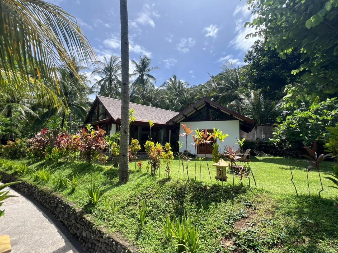 Lendang Luar Villa Senggigi Exterior photo